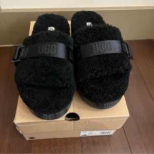 UGG Fluffita Slide Black Size 9